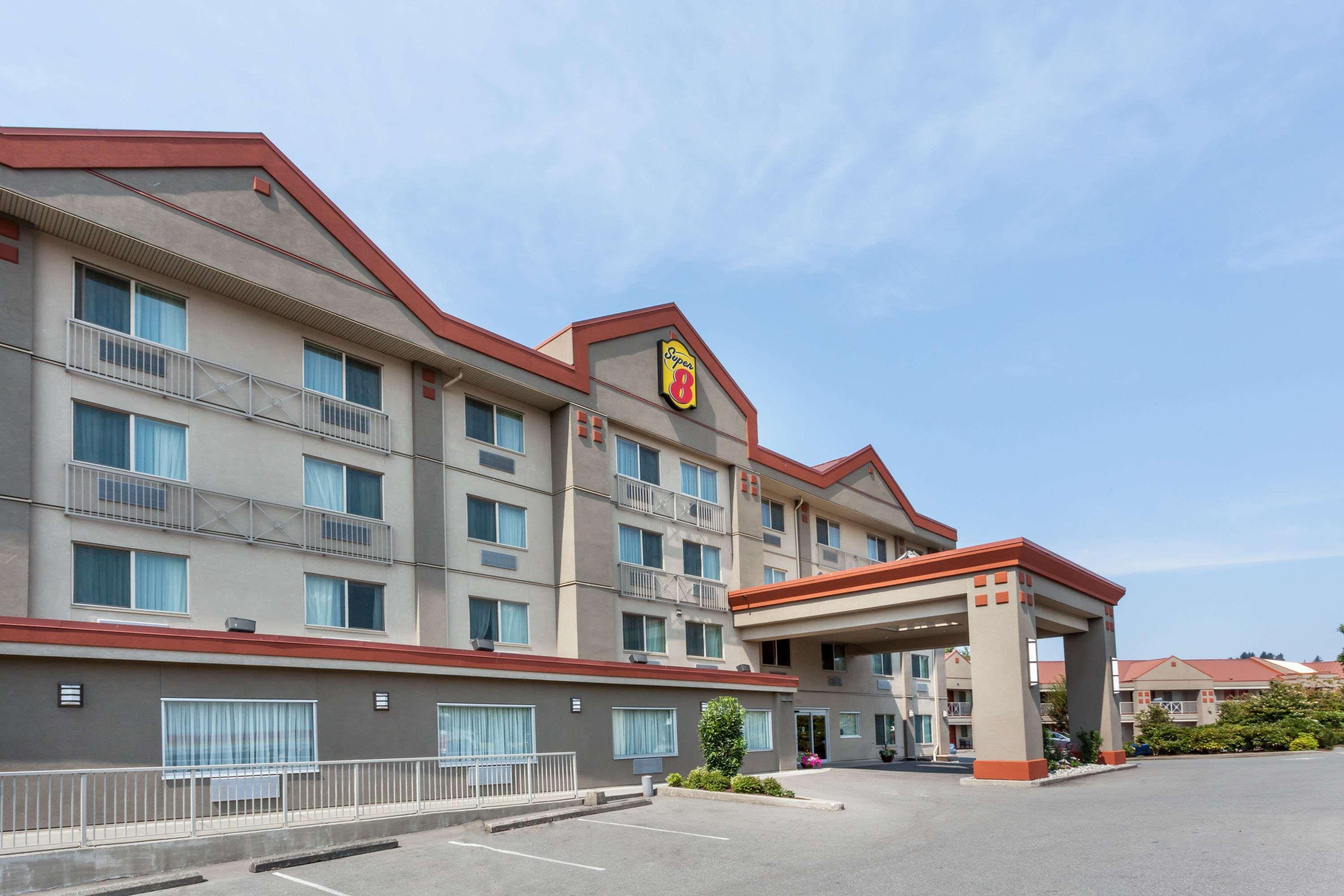 Super 8 By Wyndham Abbotsford Bc Hotel Exterior foto